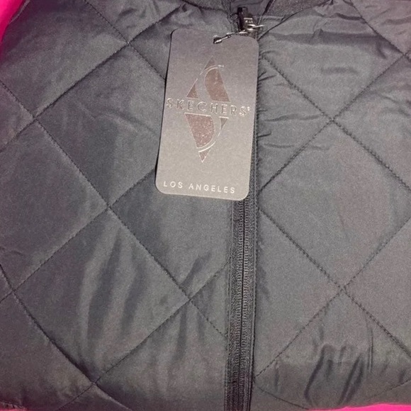 Skechers Logo Milestone Reversible Quilted Pattern Bomber Jacket Black Athletic - Picture 6 of 10